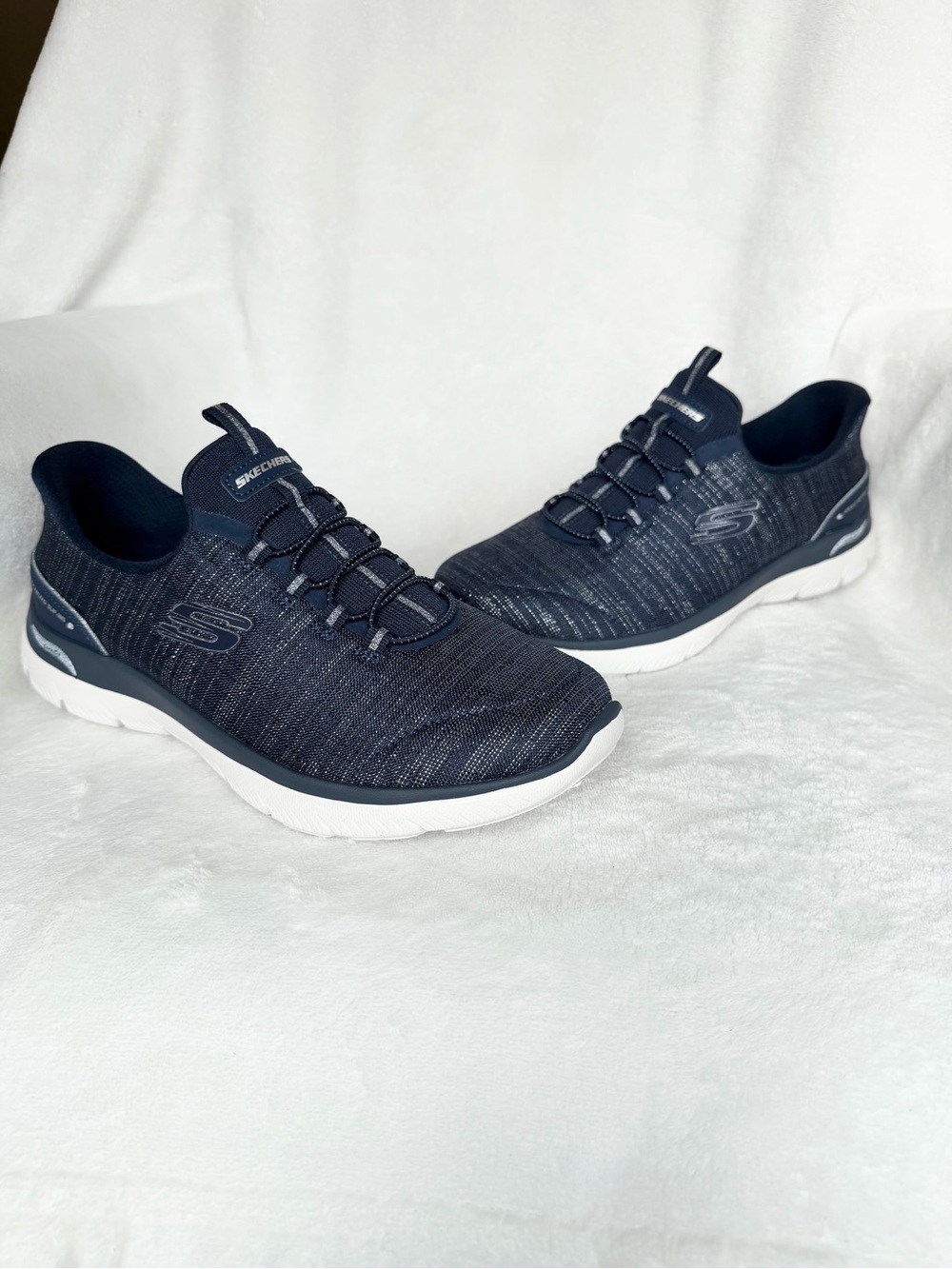 NWOT Skechers Navy Silver Slip-Ins Arch Fit Summits Diamond Grace Size 7.5
